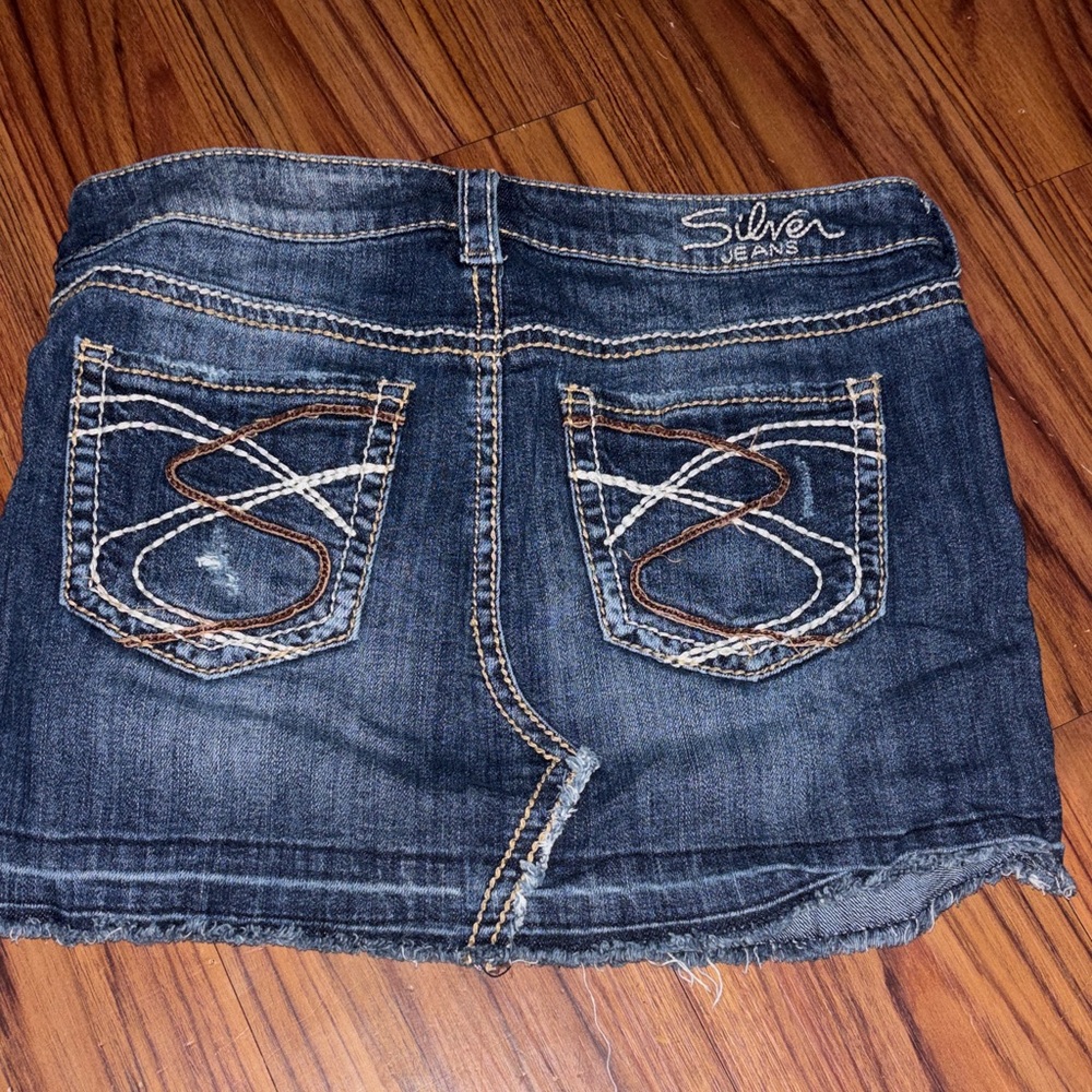 Silver Jeans skirt. FIRM